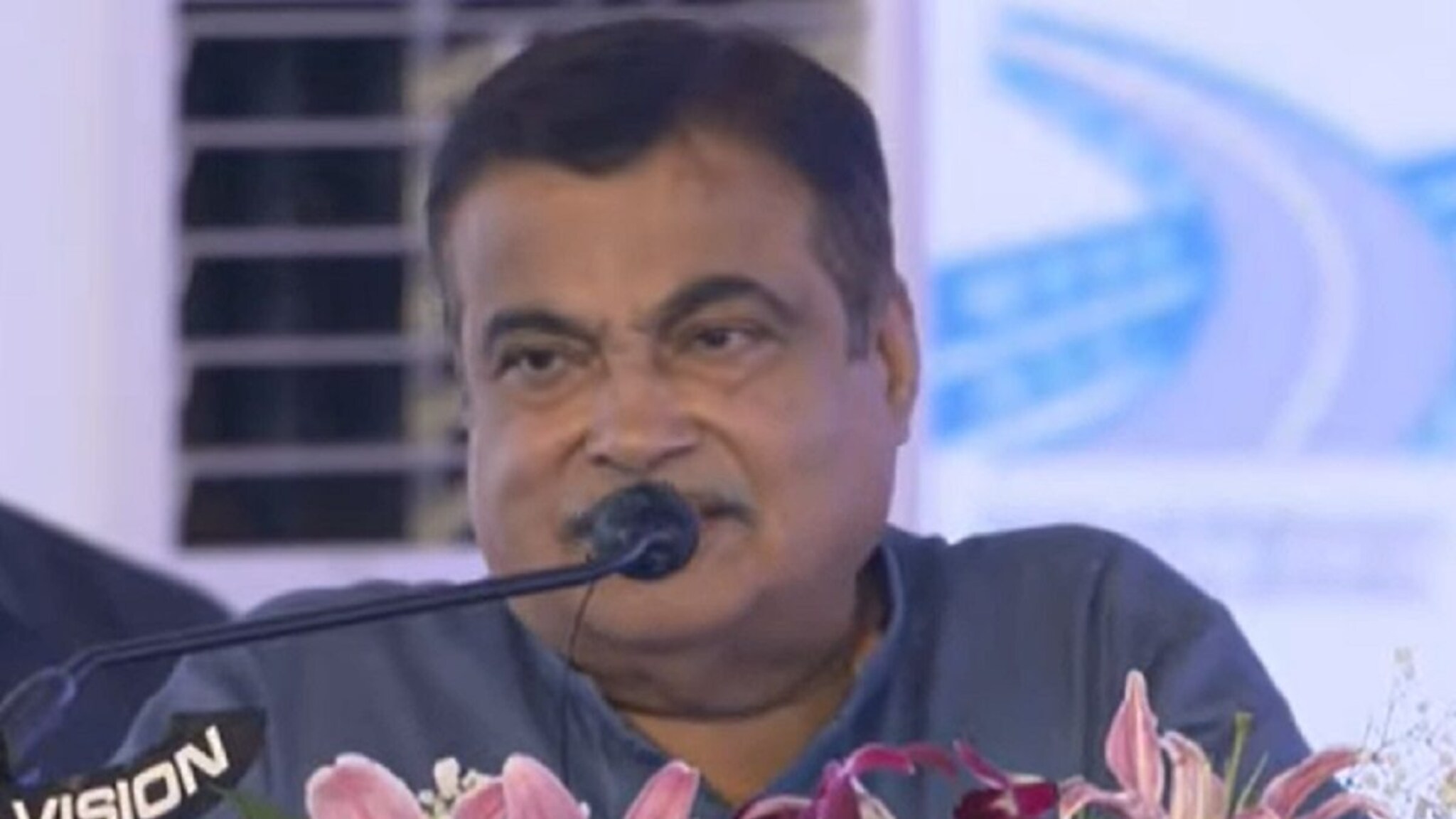 'इंडिया' आघाडीमध्ये या पंतप्रधान करू, ठाकरेंच्या नेत्याची नितीन गडकरींना ऑफर