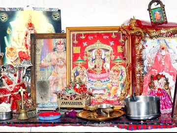दिवाळीच्या लक्ष्मीपूजनावेळी या गोष्टी लक्षात ठेवून करा; लक्ष्मीमातेची राहील कृपा