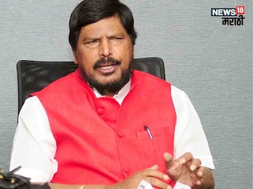 केंद्रीय मंत्री रामदास आठवले