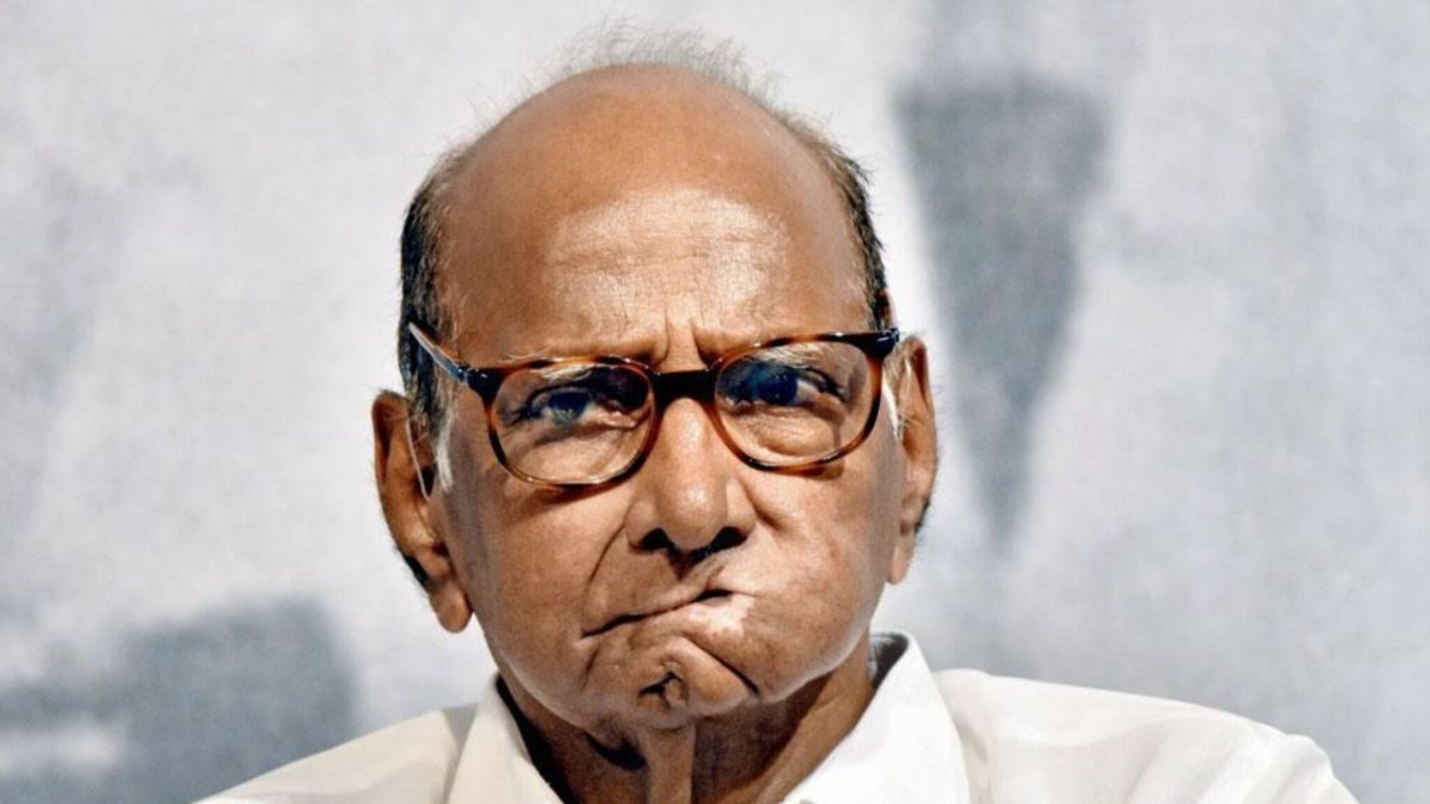 शरद पवार गटाचा आणखी एक आमदार अडचणीत, 13 कोटींचं मनी लॉड्रिंग केल्याचा ठपका