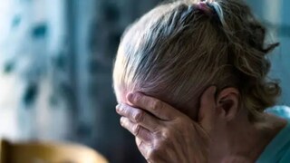 लग्नाच्या 40 वर्षांनंतर महिलेनं पतीला दिलं विष