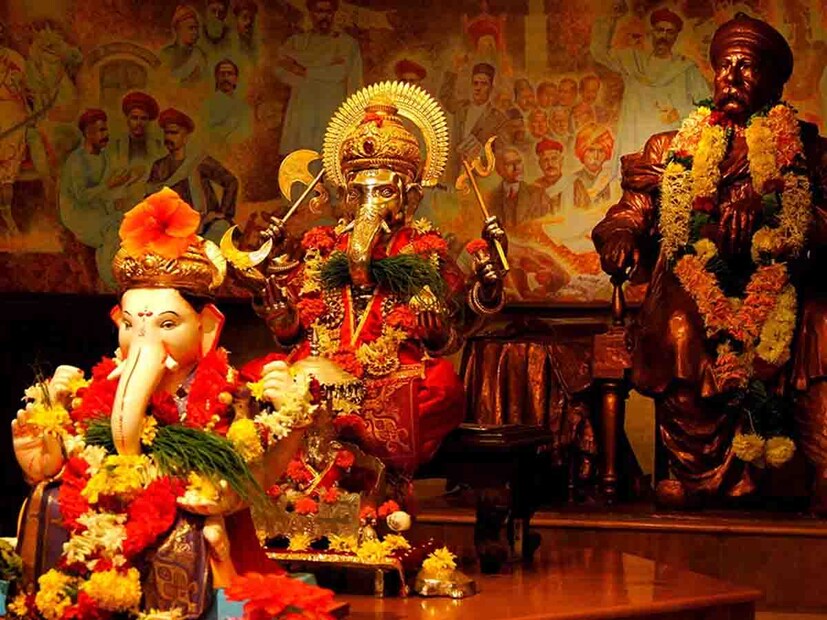 5. केसरीवाडा : टिळक पंचांगानुसार मानाच्या पाचव्या गणपतीची म्हणजेच केसरीवाड्याची प्राणप्रतिष्ठा 20 ऑगस्ट रोजी झालेली आहे.