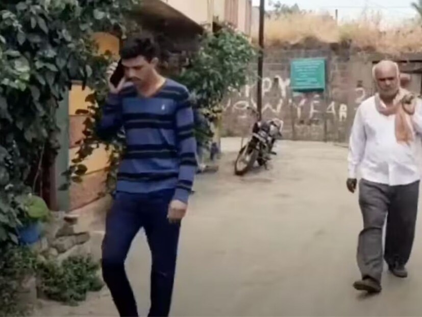 रेणावी येथील रेवणसिद्धाची यात्रा महाशिवरात्री पासून सुरू होत आहे. दक्षिण महाराष्ट्रातील सर्वात मोठी यात्रा असल्याचा नावलौकिक आहे. राज्यातील एकमेव गाव शाकाहारी गाव आहे.