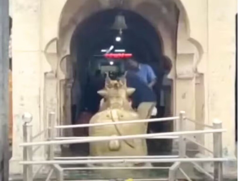 विटा नगरपरिषदेच्या हद्दीत रेवणसिद्ध मूळस्थान आणि त्या ठिकाणी मंदिर आहे. मंदिराच्या पूर्व, पश्चिम आणि उत्तरेला दरवाजे आहेत. उत्तराभिमुख असलेले हे मंदिर आहे.