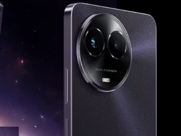 5G फोनचा पहिल्यांदाच सेल 5G फोनचा पहिल्यांदाच सेल