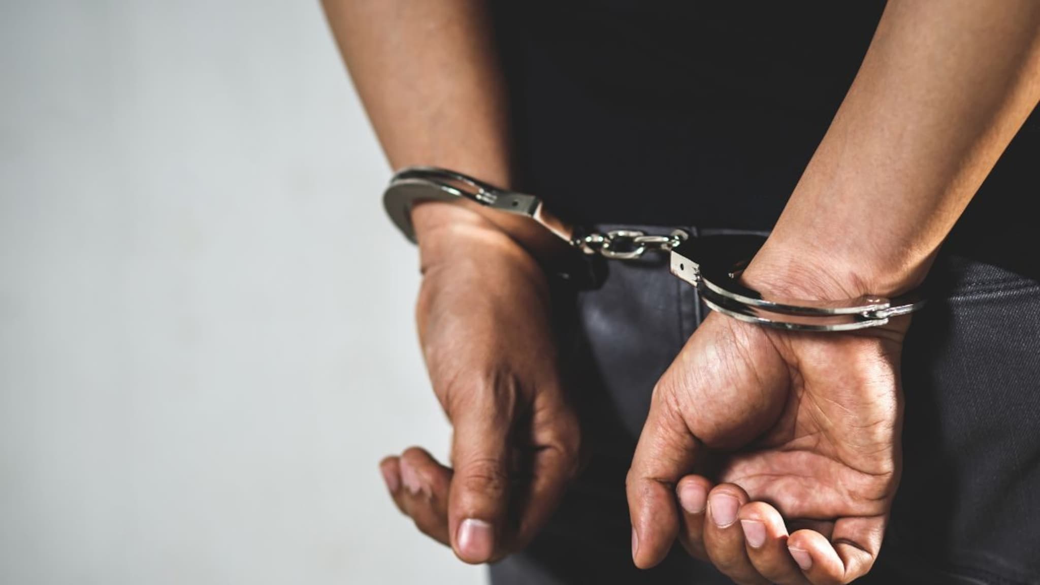 ऐन निवडणुकीच्या रणधुमाळीत गुजरात पोलिसांची नांदेडमध्ये मोठी कारवाई, तरुणाला घेतलं ताब्यात, पाकिस्तान कनेक्शन समोर