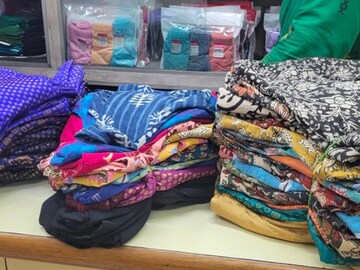 सण-उत्सवासाठी ‘इथं’ करा 150 पेक्षा जास्त ब्लाऊज पॅटर्नची स्वस्त खरेदी