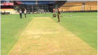 क्रिकेटची खेळपट्टीची लांबी 22 यार्डच का? क्रिकेटची खेळपट्टीची लांबी 22 यार्डच का?