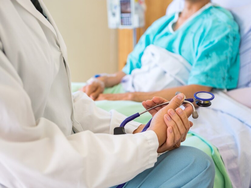 तसंच बेजबाबदारपणे वागणाऱ्या महिला आरोग्य कर्मचारी आणि अधिकाऱ्यांवर कारवाई करण्याची मागणी केली आहे. (सर्व फोटो प्रतिकात्मक)