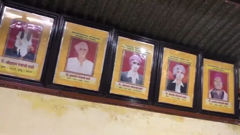 मागील सात पिढ्यांपासून आमचे कुटुंब या क्षेत्रात आहे. त्यामुळे लोककलेचं बाळकडू घरातूनच मिळालं. आमच्या वडिलांना आम्ही या क्षेत्रात येऊ नये असं वाटायचं. शिक्षण घेऊन चांगली नोकरी करावी असा त्यांचा आग्रह होता, असं रामानंद सांगतात.