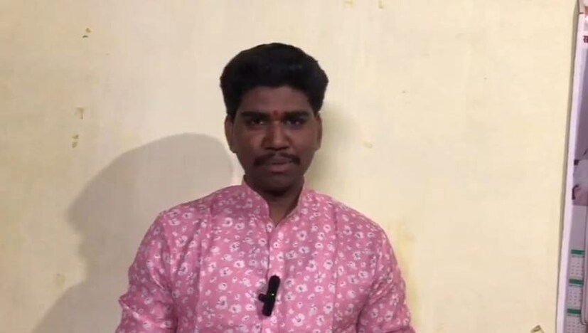 झी युवा वाहिनीवरील महाराष्ट्र सम्राट या कार्यक्रमात सहभाग घेऊन रामानंद उगले यांनी उपविजेतेपद मिळविले. तेव्हा पासून महाराष्ट्रातील घराघरात ते पोहचले. सध्या त्यांच्या युट्युब चॅनलवर अनेक लोकगीतांची निर्मिती करतात. त्याला प्रेक्षकांचा उदंड प्रतिसाद मिळत आहे.