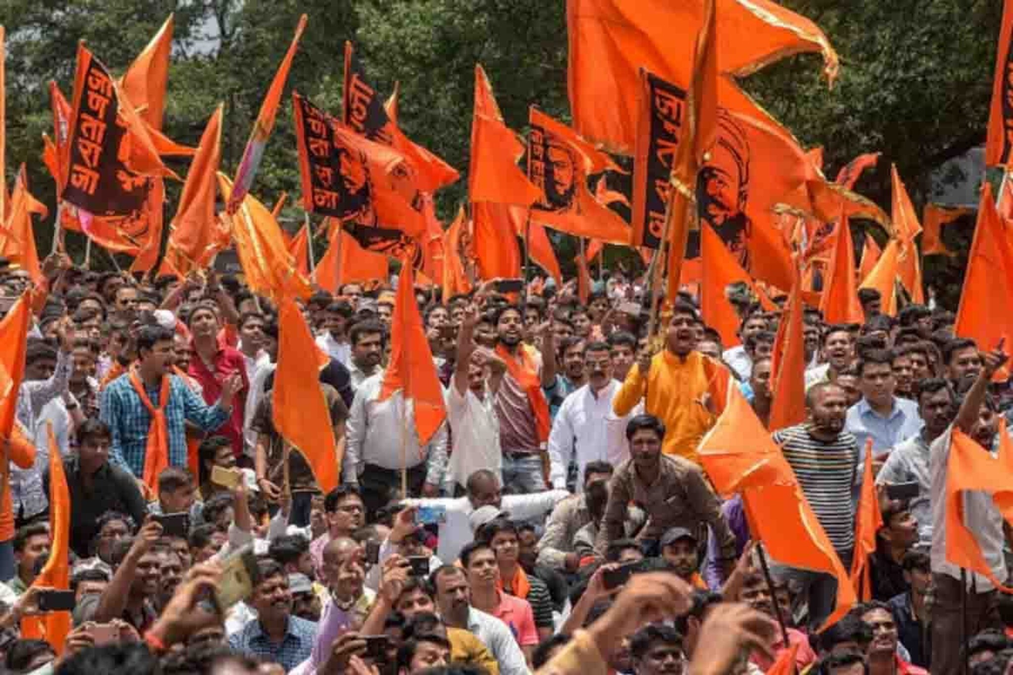 सरकारची डोकेदुखी वाढणार? मराठा आंदोलनानंतर आता 'हा' समाजही आरक्षणासाठी आक्रमक