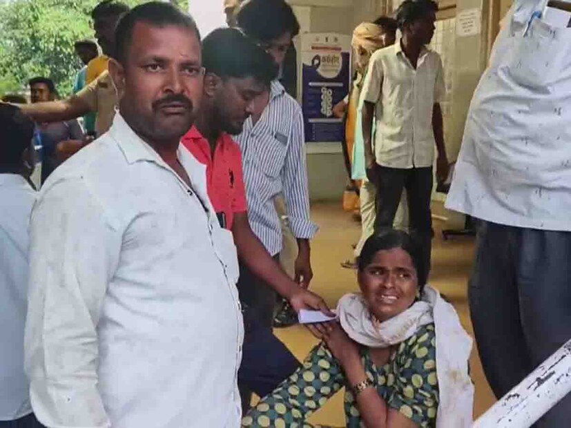 माळकवठाहून निम्बर्गी गावाकडे निघालेला टेम्पो वाहनाच्या चालकाचा ताबा सुटल्याने उलटला. जखमींना टेम्पोमधून बाहेर काढण्यासाठी ग्रामस्थांनी मदत केली. दरम्यान, घटनेनंतर चालक फरार झाला आहे.