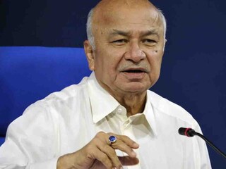 सुशीलकुमार शिंदेंचं सोलापुरात मोठं विधान
