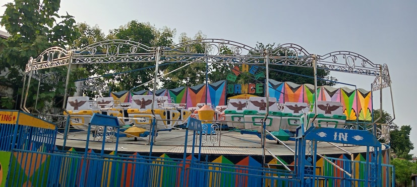 कोरोना काळानंतर मोठ्या उत्साहात मेळा या ठिकाणी भरणार आहे. यावर्षी 7 पाळणे आणि इतर खेळ असणार आहेत. त्यात आकाश पाळणा, ब्रेक डान्स, टाराटोरा, ड्रॅगन आणि लहान मुलांसाठी छोटे पाळणे आणि खेळ या ठिकाणी लावण्याची तयारी सुरू झाली आहे.