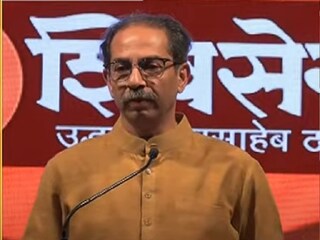 उद्धव ठाकरेंचा भाजप-एकनाथ शिंदेंवर निशाणा उद्धव ठाकरेंचा भाजप-एकनाथ शिंदेंवर निशाणा