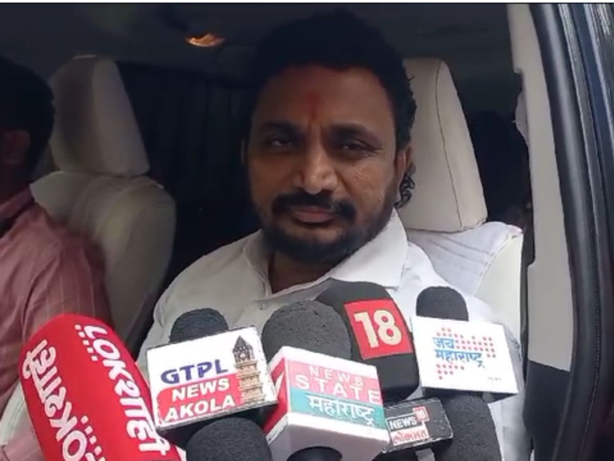 ते चार आमदार कोण? शभूंराज देसाईंच्या दाव्याला आता मिटकरींचाही दुजोरा, म्हणाले...