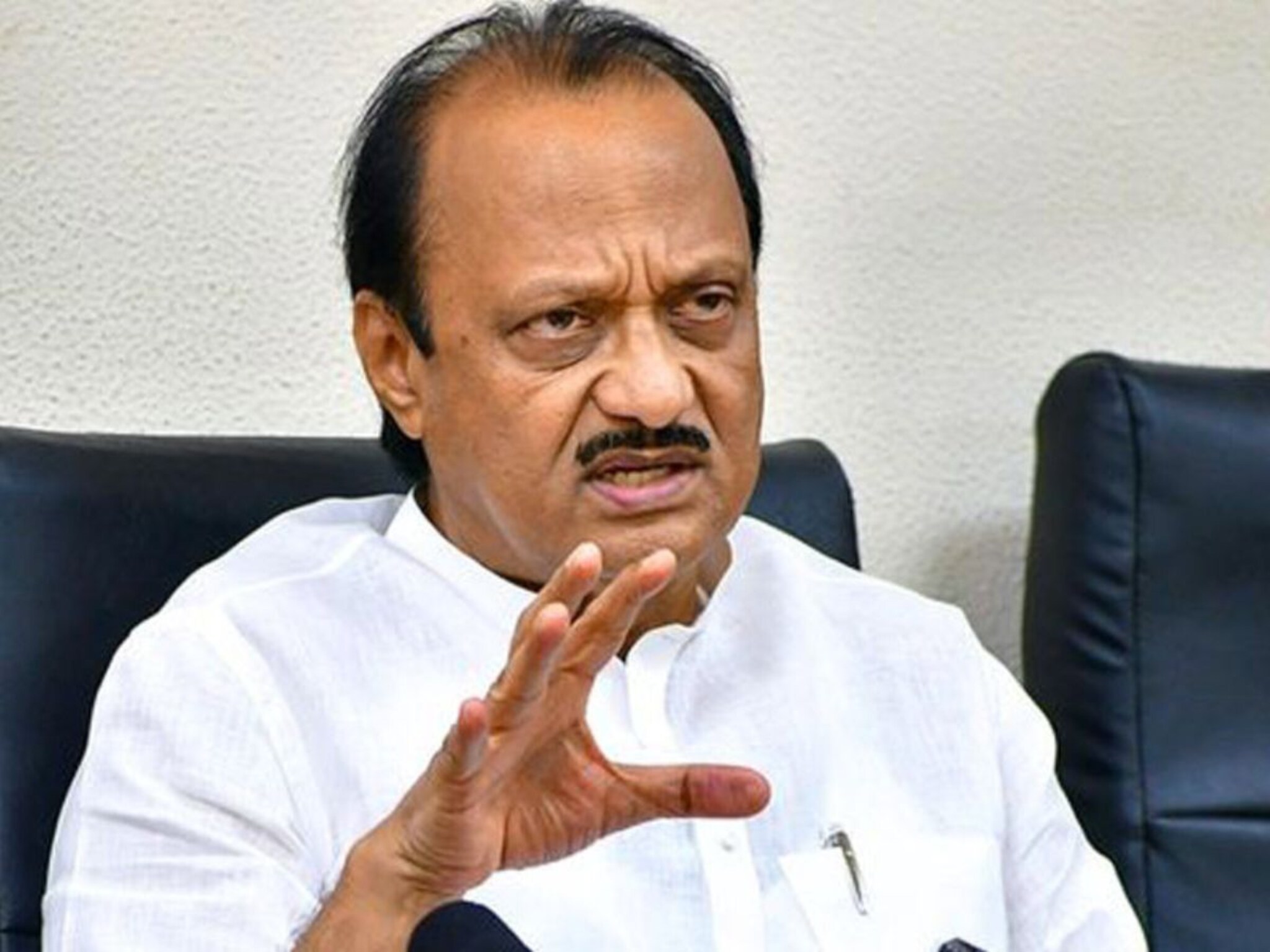 अजितदादा मुख्यमंत्री होणार ही काळ्या दगडावरची रेघ; राष्ट्रवादीच्या बड्या नेत्याच्या वक्तव्यानं चर्चेला उधाण