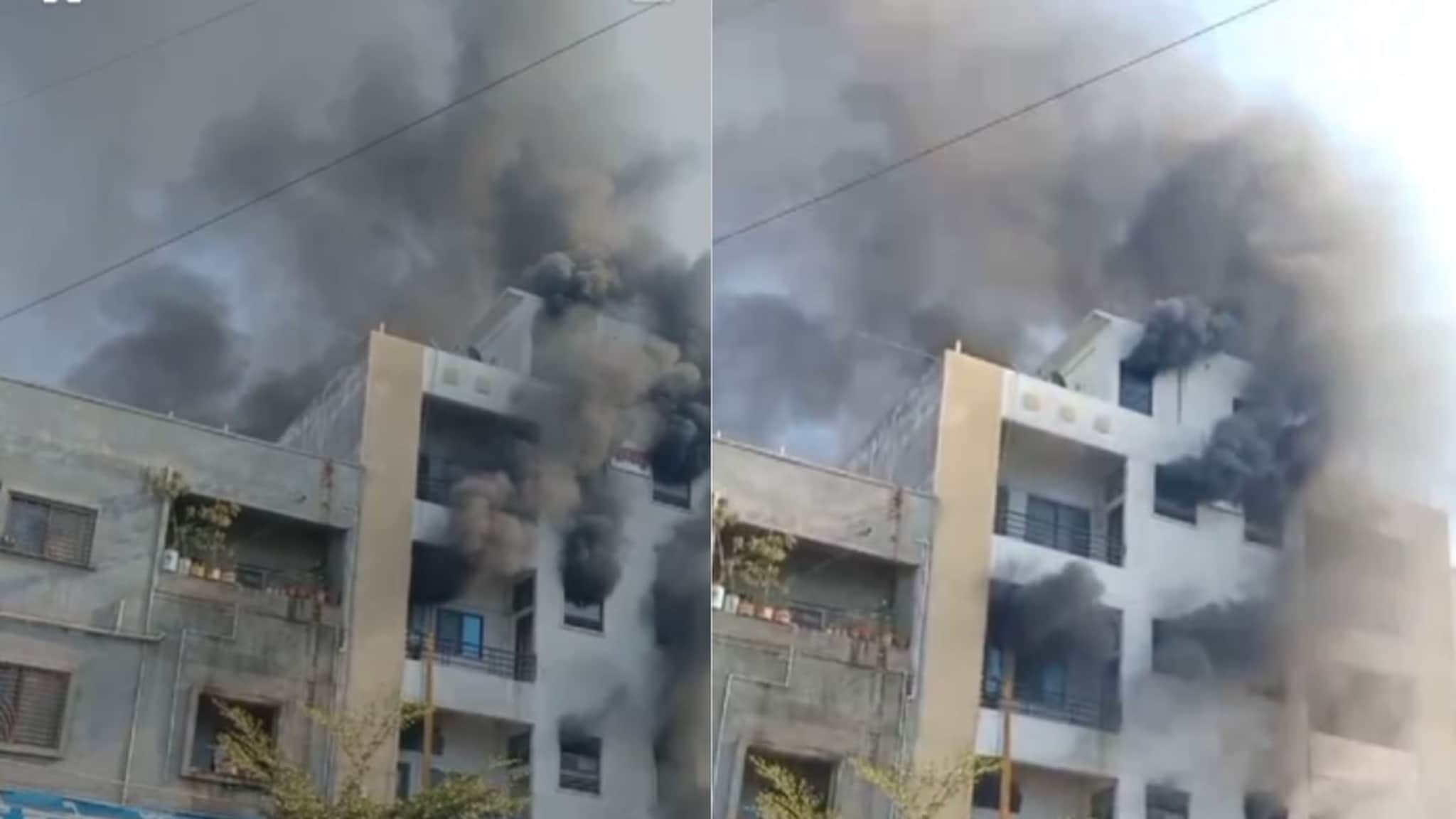 लातूरमध्ये इमारतीला भीषण आग; तिघांचा  मृत्यू, अनेकांनी उड्या मारून वाचवला जीव