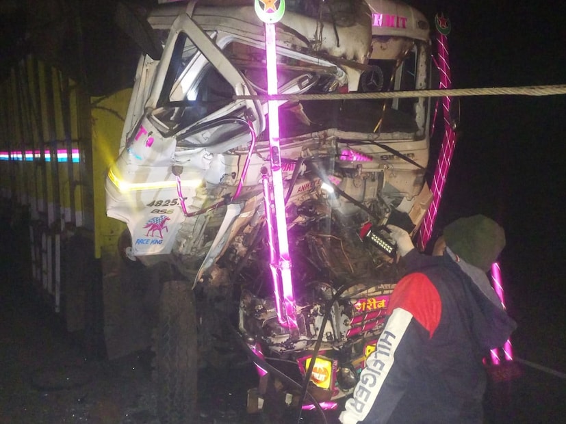 अपघाताची माहिती मिळताच देवरी पोलीस घटनास्थळी दाखल झाले. तिन्ही मृतदेह शवविच्छेदनासाठी पाठवण्यात आले. 