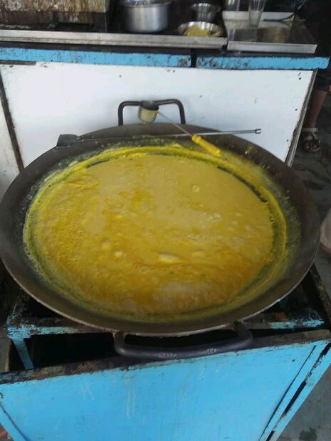 खाद्य संस्कृती बद्दल बोलायचं झाल्यास जालन्यामध्ये वेगवेगळे पदार्थ प्रसिद्ध आहेत. मात्र त्यातल्या त्यात सांगायचे झाल्यास जालन्यात मिळणारा पारा हा राज्यामध्ये इतर कुठेही मिळणार नाही. दुधाला आटवून त्यामध्ये ड्रायफूट टाकून शरीराला अतिशय हेल्दी असणारा पारा तयार केला जातो.