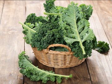 मेंदू निरोगी ठेऊन दृष्टीही सुधारते 'ही' परदेशी भाजी! भारतातही खाल्ली चवीने जाते