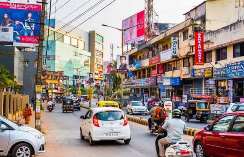 नागपूर शहरात आज कमाल 35.0 तर किमान तापमान 20.2, गोंदिया कमाल 34.8 तर किमान 21.0, गडचिरोली कमाल 35.2 तर किमान 21.4, चंद्रपूर कमाल 34.8 तर किमान 22.2, यवतमाळ कमाल 35.5 तर किमान 20.5, वाशिम कमाल 36.2 तर किमान 18.6, बुलढाणा कमाल 34.6 तर किमान 20.6, अमरावती कमाल 36.4 तर किमान 20.3 अंश सेल्सिअस आहे. वर्धा जिल्ह्यात कमाल तापमान 35.9 तर किमान तापमान 23.0 अंश सेल्सिअस आहे.