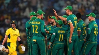 दक्षिण आफ्रिकेने उडवला ऑस्ट्रेलियाचा धुव्वा दक्षिण आफ्रिकेने उडवला ऑस्ट्रेलियाचा धुव्वा