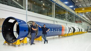 हे रॉकेट पूर्णतः कार्बनपासून बनलेलं आहे. अनेक उपग्रह कक्षेत सोडण्याची त्याची क्षमता आहे.