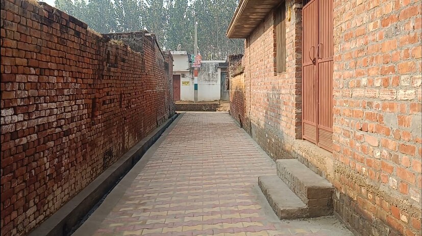 गावात स्वच्छ आणि थंड पिण्याच्या पाण्यासाठी 57 इंडिया मार्का हँडपंप बसवण्यात आले आहेत. इतकेच नाही तर पाणी साठवण्यासाठी सोकपीटही करण्यात आले आहेत. गावात एकूण 26 तलाव आहेत.