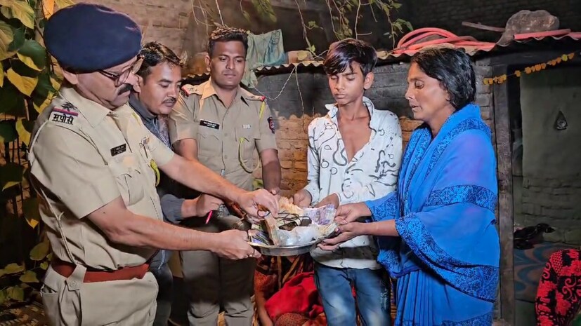 एकीकडे अठरा विश्वे दारिद्र्य, उपासमार आणि राहायला छत नसणं ही भिकाऱ्याची व्याख्या केली जात होती. मात्र आता या भिकाऱ्यांकडे लाखोंची रोकड, बँक बॅलन्स आणि अचल संपत्ती आढळून आल्याने ग्रामीण भागातील भिकाऱ्यांचीही श्रीमंती समोर आली आहे.