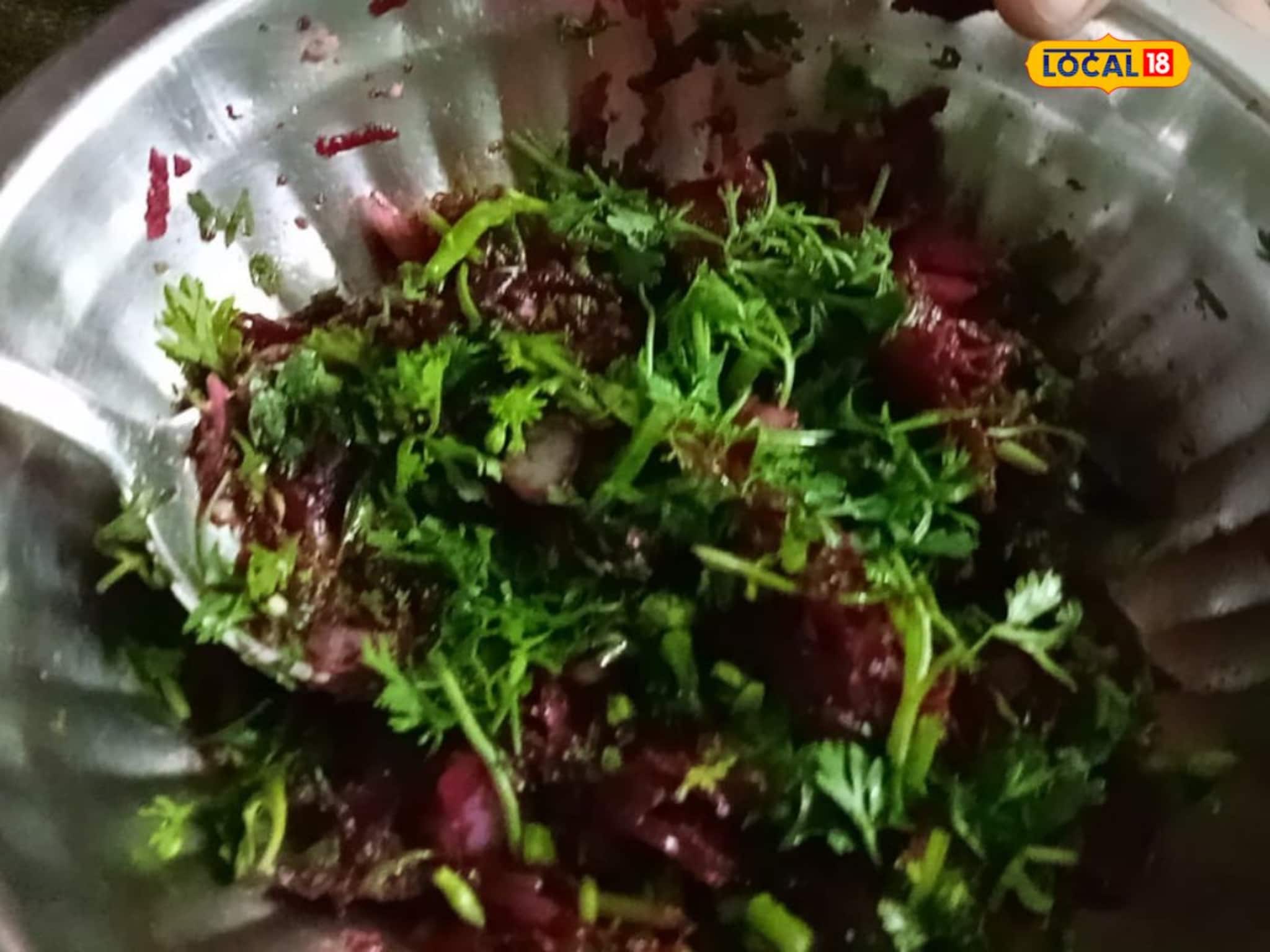 आरोग्यासाठी फायदेशीर असलेलं बीट खाऊ वाटतं नाही? मग ही रेसिपी करा