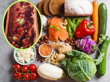 घाण बाहेर काढून रक्त स्वच्छ करतील हे पदार्थ, अनेक गंभीर आजार राहतील दूर