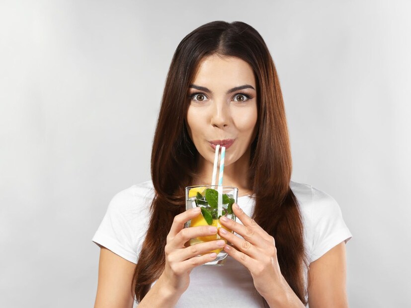 लिंबू पाणी हिवाळ्यात रोगप्रतिकारक शक्ती मजबूत करते. 