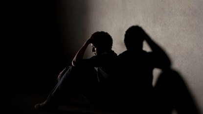 समलैंगिक संबंधातून हत्या (प्रतिकात्मक फोटो) समलैंगिक संबंधातून हत्या (प्रतिकात्मक फोटो)