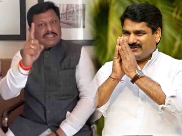 कोल्हापूरमध्ये दिवाळीआधीच राजकीय फटाके कोल्हापूरमध्ये दिवाळीआधीच राजकीय फटाके