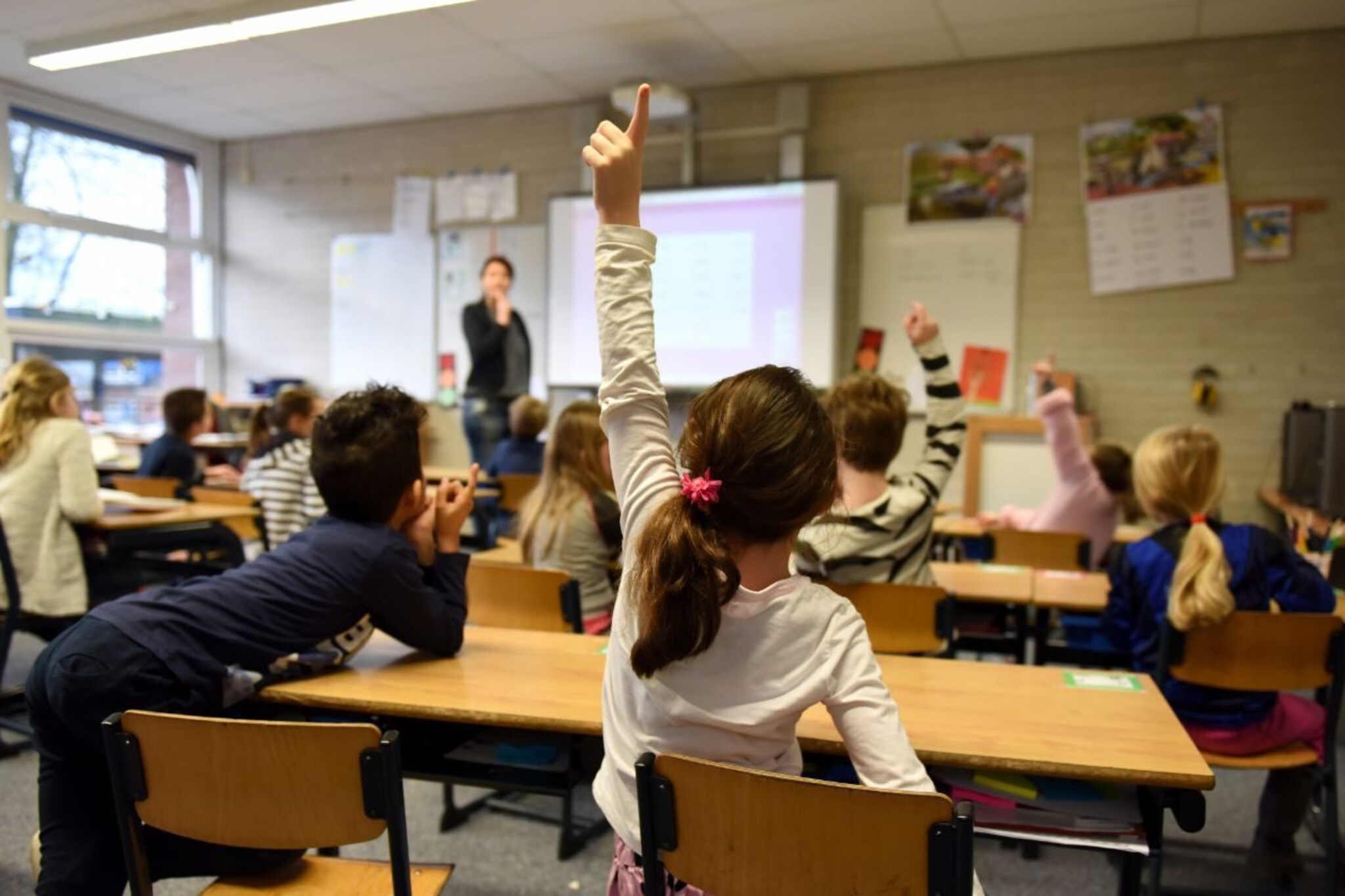 Weird Law - विद्यार्थ्यांनी शाळेला 'इतके' दिवस दांडी मारली तर पालकांना जेल