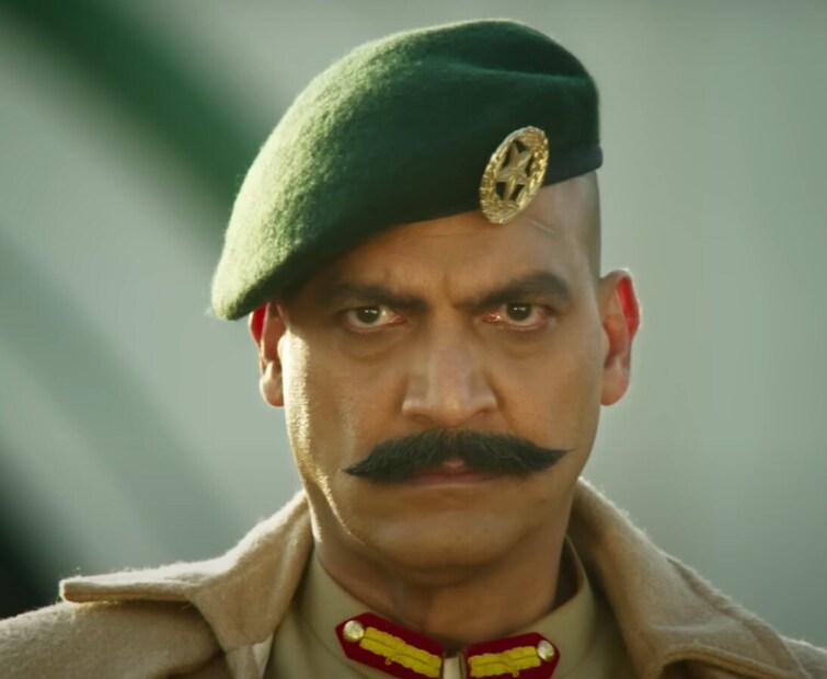 संजय नंतर या वर्षात जर कोणत्या नवीन व्हेलेनने सर्वांना प्रभावित केले असेल तर तो म्हणजे मनीष वाधवा. मनीष या वर्षी दोन मोठ्या चित्रपटात दिसला आणि दोन्ही चित्रपटात त्याची भूमिका आवडली. मनीषने शाहरुख खानच्या 'जवान' चित्रपटात आणि सनी देओलच्या 'पठाण' चित्रपटात पाकिस्तानी मेजर जनरलची भूमिका साकारली आणि खूप टाळ्या मिळवल्या.