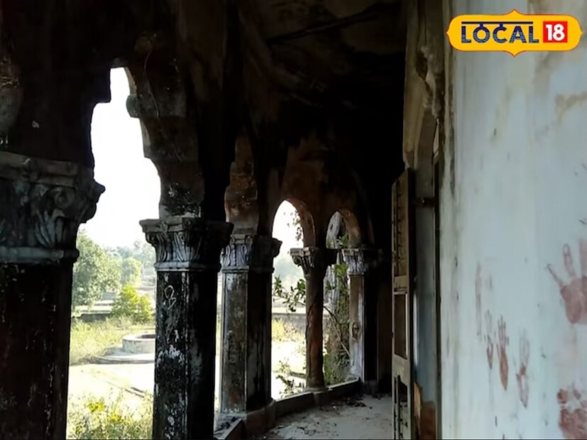 बिहारच्या जमुई जिल्ह्यातलं जुनं भवन हॉन्टेड ठिकाणदेखील भुतांसाठी प्रसिद्ध आहे. इंटरनेटवर या जागेचा अनेकजण शोध घेतात. शिवाय इथं भूत पाहायला पर्यटकदेखील दाखल होतात. 