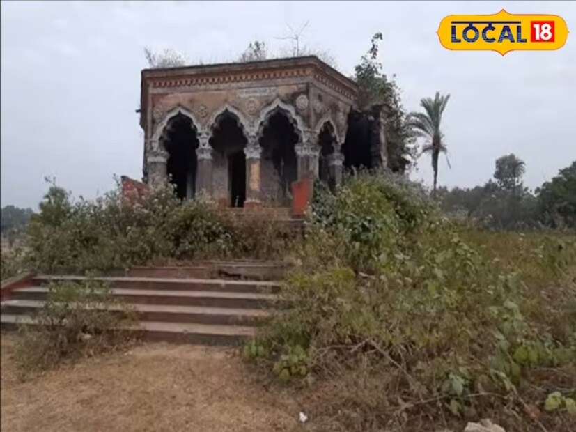 जमुई जिल्ह्यात अनेक हॉन्टेड ठिकाणं आहेत. त्यातलं दुलारी भवन अक्षरशः खतरनाक आहे. त्याबद्दल परिसरातही विविध विचित्र कथा प्रचलित आहेत. ज्यामुळे तिथले नागरिक संध्याकाळ होताच दारं-खिडक्या बंद करून घेतात आणि घराबाहेर पडायला घाबरतात. 