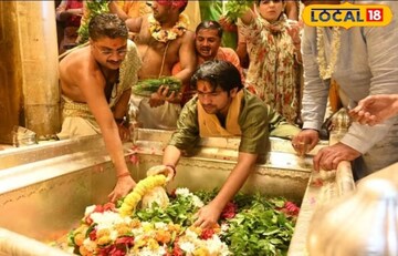 बागेश्वर बाबा, सचिन तेंडूलकर ते अजय देवगणपर्यंत, 2 वर्षांत 13 कोटी भाविकांनी... बागेश्वर बाबा, सचिन तेंडूलकर ते अजय देवगणपर्यंत, 2 वर्षांत 13 कोटी भाविकांनी...