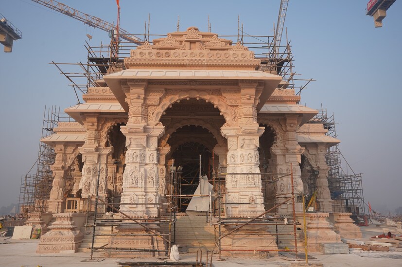 रामलल्लांच्या प्रतिष्ठापणा सोहळ्यासाठी संपूर्ण रामभक्त उत्साहात आहेत. सर्वांना या सोहळ्याची उत्सुकता आहे. देश-विदेशातील भक्त या सोहळ्यासाठी उपस्थित राहणार आहे रामलल्लांच्या प्रतिष्ठापणा सोहळ्यासाठी संपूर्ण रामभक्त उत्साहात आहेत. सर्वांना या सोहळ्याची उत्सुकता आहे. देश-विदेशातील भक्त या सोहळ्यासाठी उपस्थित राहणार आहे