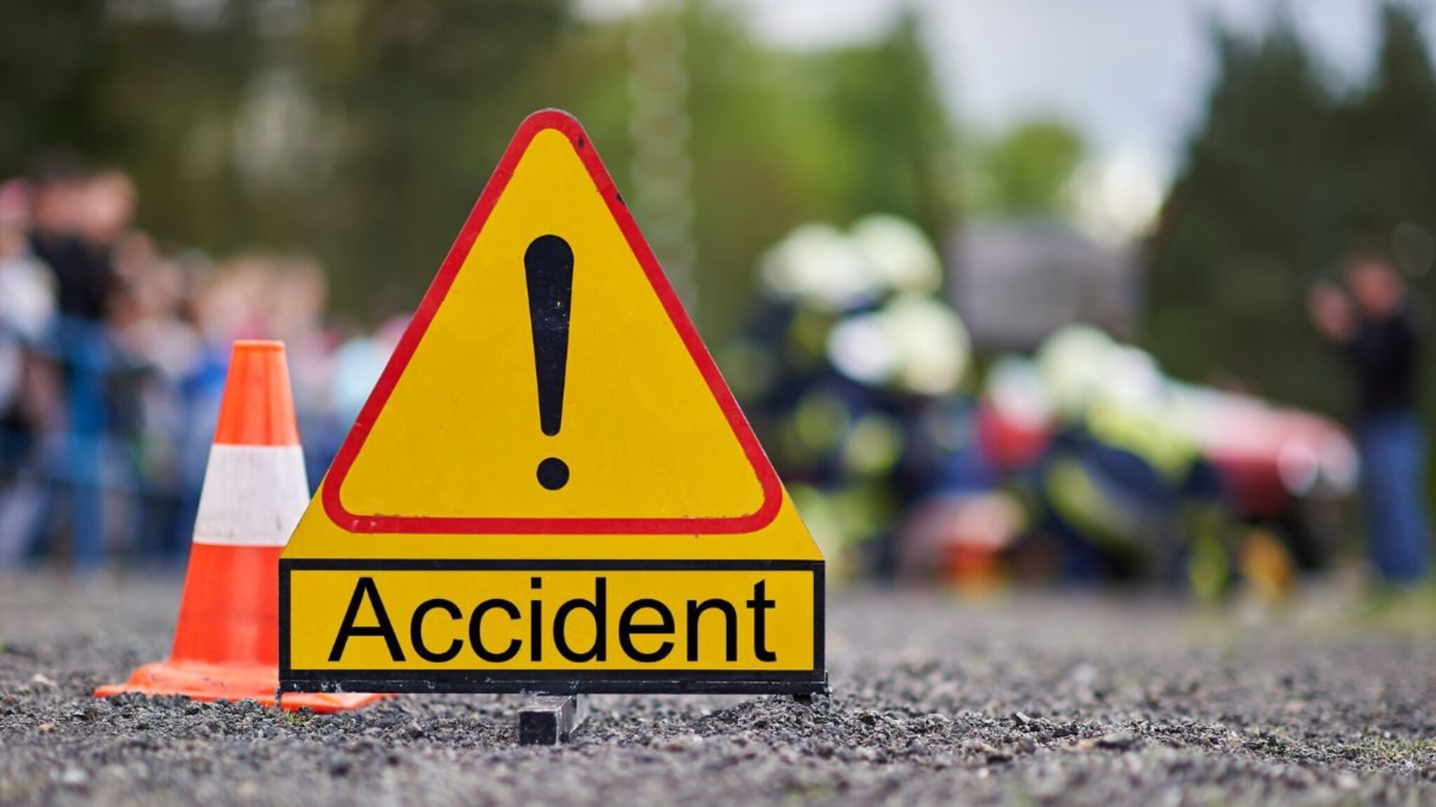 Buldhana : ट्रॅक्टरमधून खाली पडले मायलेक, डोळ्यादेखत चाकाखाली चिरडला मुलगा तर आईचाही मृत्यू