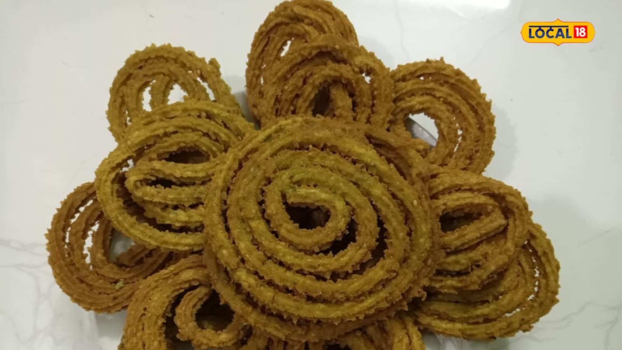 पालकापासून घरीच बनवा कुरकुरीत आणि चविष्ट चकली; वाचा परफेक्ट रेसिपी