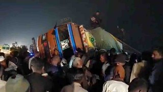 पुणे-नाशिक महामार्गावर भीषण अपघातात 