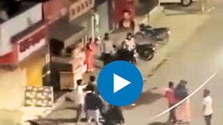  पुणे पोलीस काय करतायत? डोळ्यासमोर कोयता गँगने केला हल्ला, LIVE VIDEO