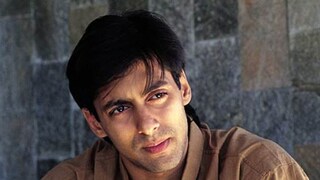 सलमान खानचा पहिला पगार किती?