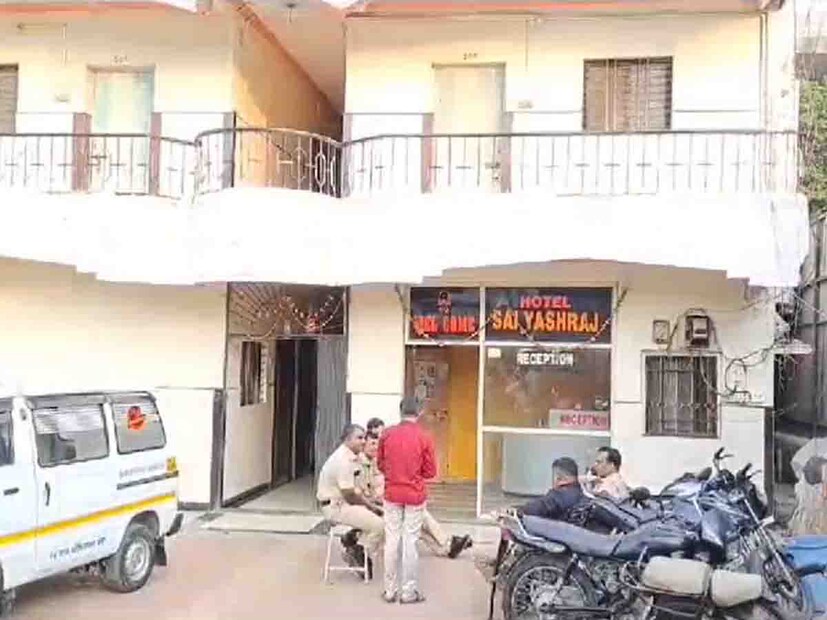 श्रीरामपुर तालुक्यातील निमगाव खैरी येथे राहणाऱ्या निखिल किशोर वरुळे (वय 28) आणि निकिता किशोर वरुळे (वय 25) या बहिणभावाने एकत्रच आत्महत्या केली.