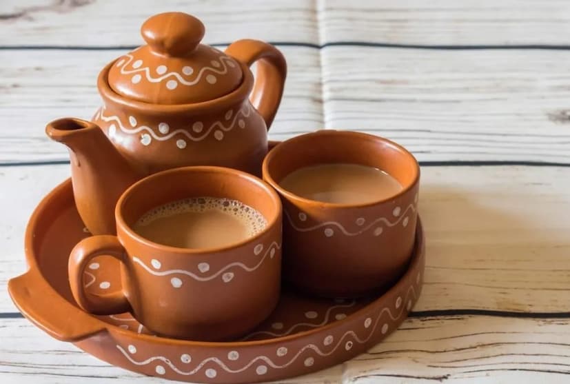 गुळामध्ये गरम शक्ती असते. तेव्हा गुळाचे सेवन केल्याने चयापचय होत असताना उष्णता निर्माण होते. तसेच यामुळे शरीरातील आतड्यांच्या हालचालीला प्रोत्साहन मिळून बद्धकोष्ठतेची समस्या दूर होते.