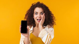 तुमच्या पर्सनल गोष्टी  स्मार्टफोन तर ऐकत नाही ना? 